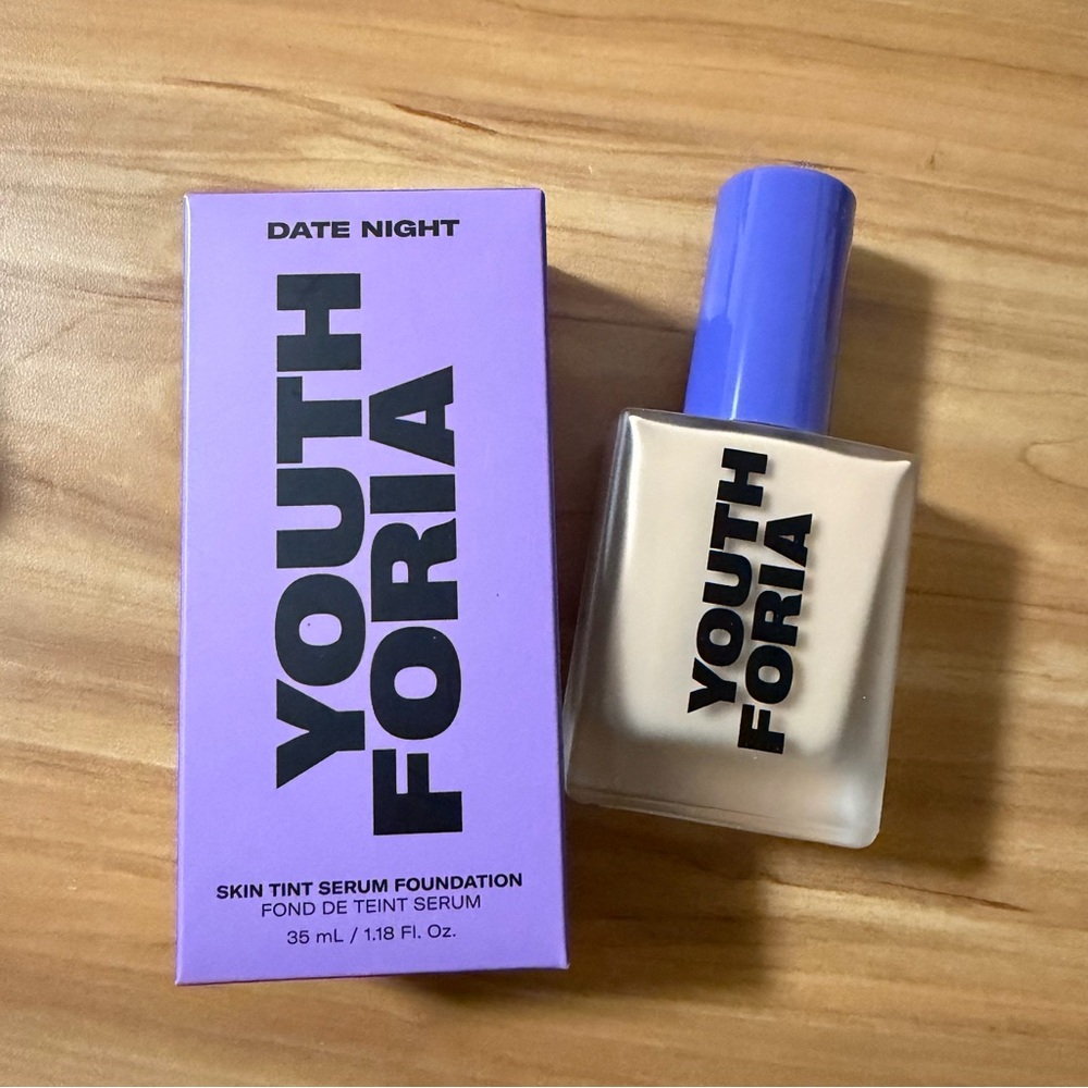 Youth Foria Date Night Skin Tint Serum Foundation - Shade 120 Fair -NIB